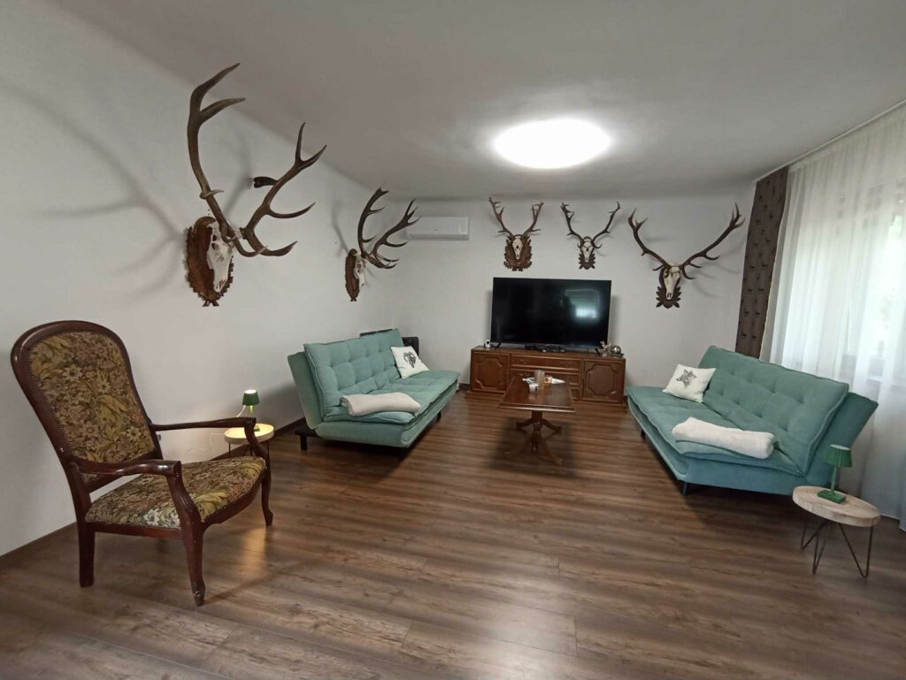 nappali – Nyírségi Nyulas vadásztanya